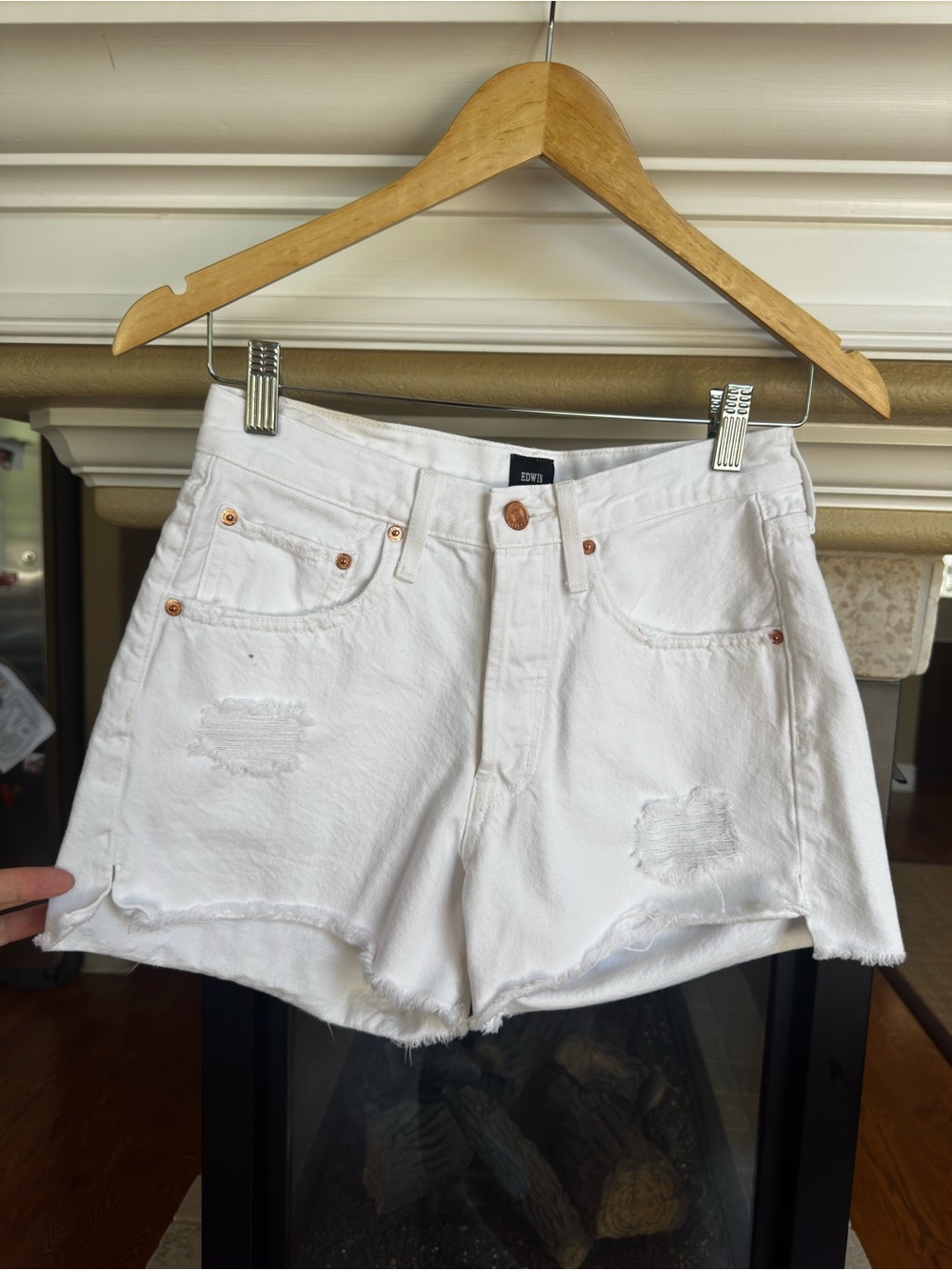 Edwin White Distressed Denim Shorts High Waisted Frayed Hem‎ Womens